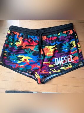 DIESEL REEF SWIM SHORTS PRIDE CAMO
